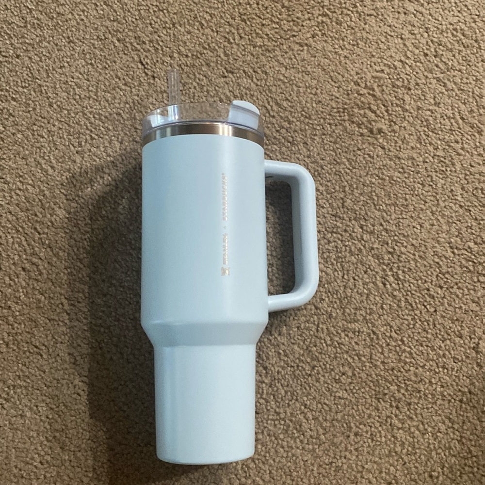 Stanley x Starbucks spring blue 40oz